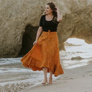 FAITHFULL THE BRAND Esti
Ruffled Skirt